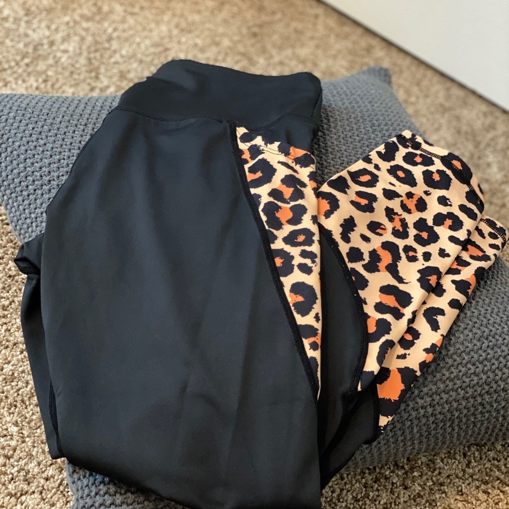 Curves and combat boots leopard 7/8 leggings